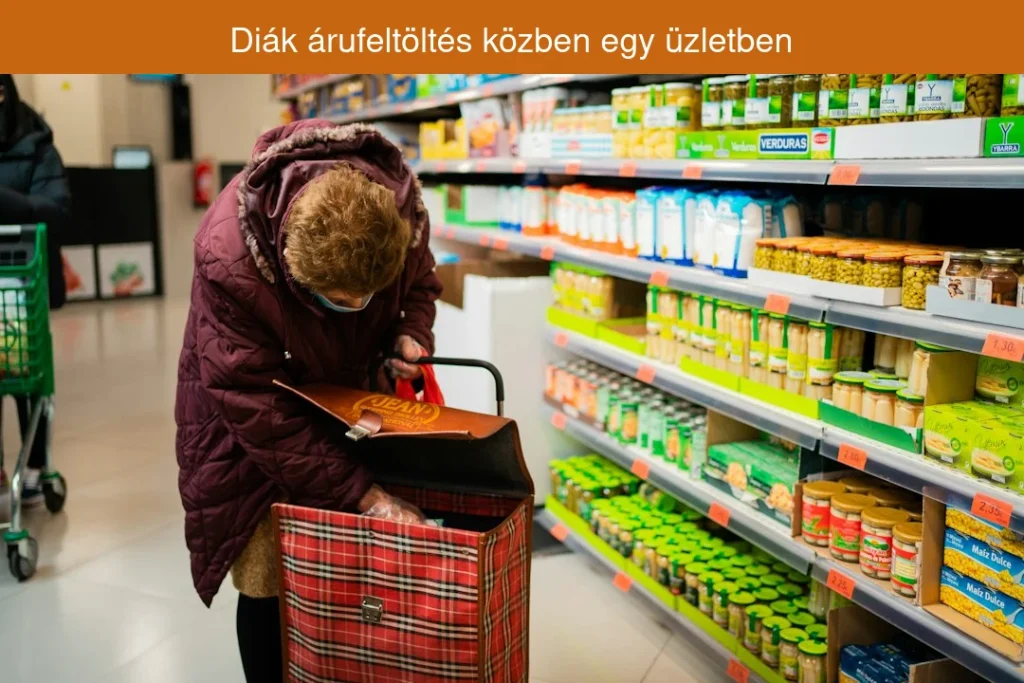 Diák árufeltöltés közben egy üzletben